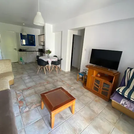 Front Periyiali Gardens Apartament *