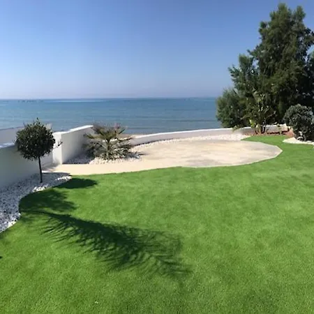 Appartamento Front Periyiali Gardens