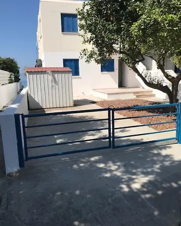 Appartamento Front Periyiali Gardens