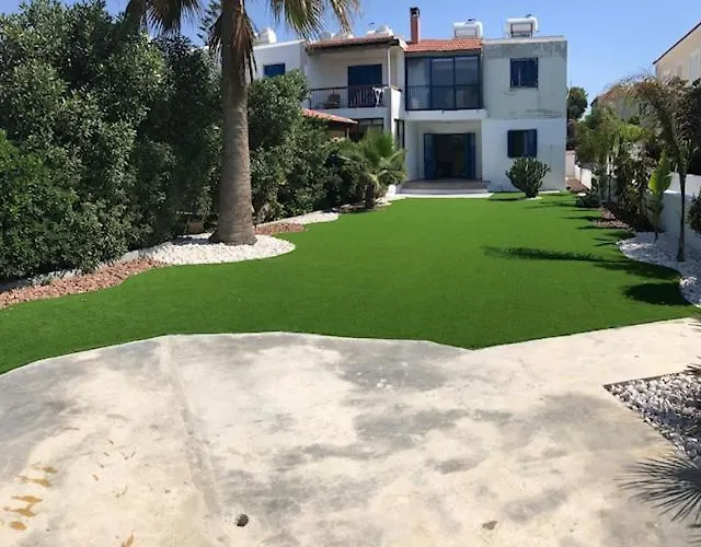 Apartmán Front Periyiali Gardens *