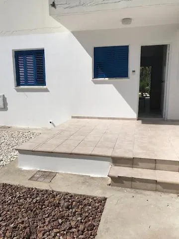 Apartmán Front Periyiali Gardens *