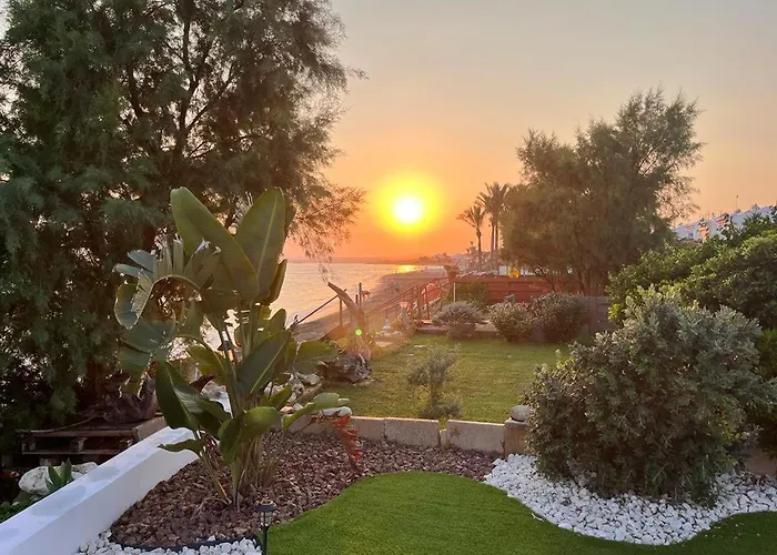 Front Periyiali Gardens Apartmán Perivolia