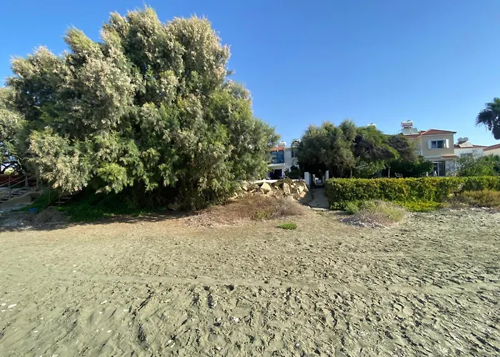 Apartmán Front Periyiali Gardens